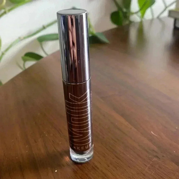 Makeup MILK - kush high roll brown tint  - new - Picture 3 of 4